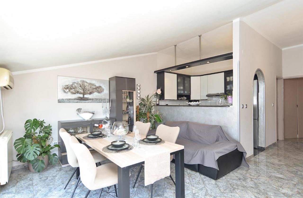 Apartment Mirela 2145 파자나 외부 사진