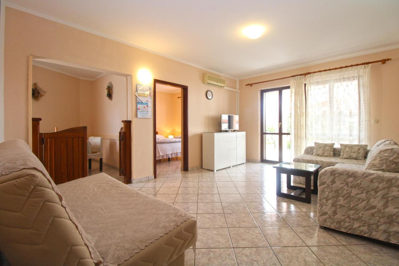 Apartment Mirela 2145 파자나 외부 사진